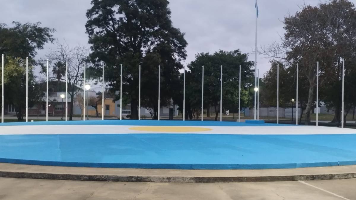 plaza 25 de mayo bandera