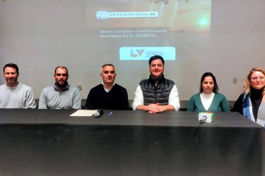 Lanzamiento del seminario de pilotos de drones agricolas en las varillas centro de formacion