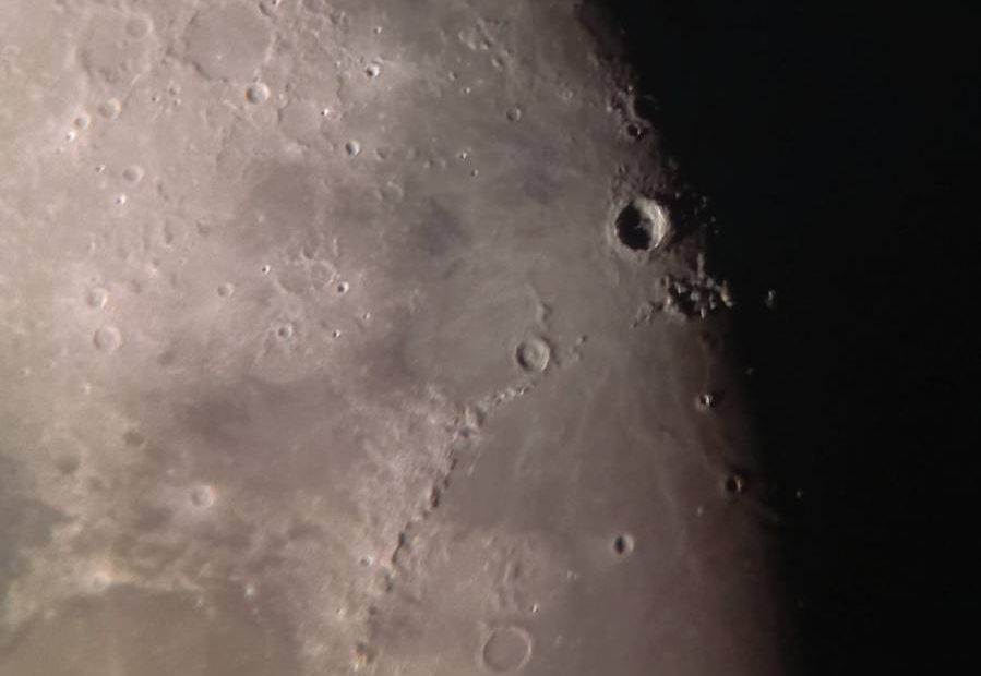 Posta de enfermeria sobre riesgos de viajar a Marte en la Semana de la Astronomia en Las Varillas Pulso Urbano LV