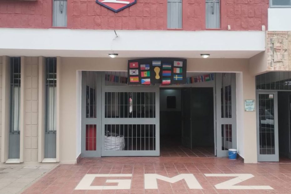 Instituto Gustavo Martínez Zuviría muestra Mundial de los Países alumnos en la muestra